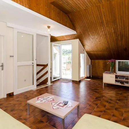 Vican Apartman *